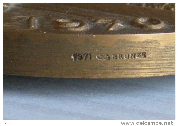 Medaille Bronze Centenaire De La Samaritaine 1870 1970 - Graveur Torcheux - Inscription Tranche "bronze" - Unclassified
