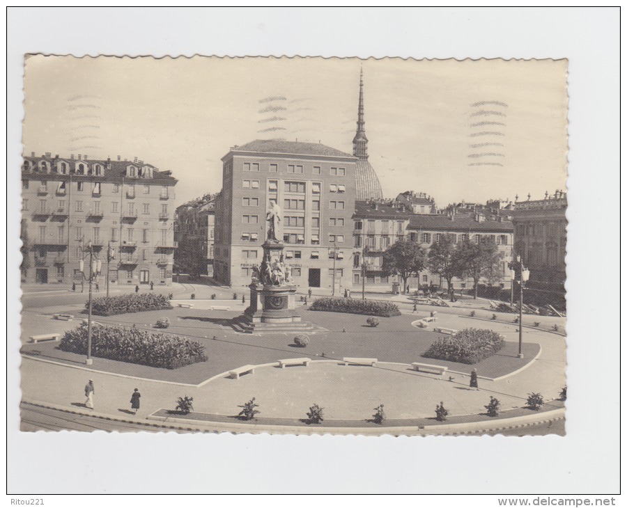 Italie Italia Torino CPA Piazza  Carlo Emanuelle II - 1951 LENARDO  Foto - Jardin Monument Vespasiennes Bancs - Parcs & Jardins