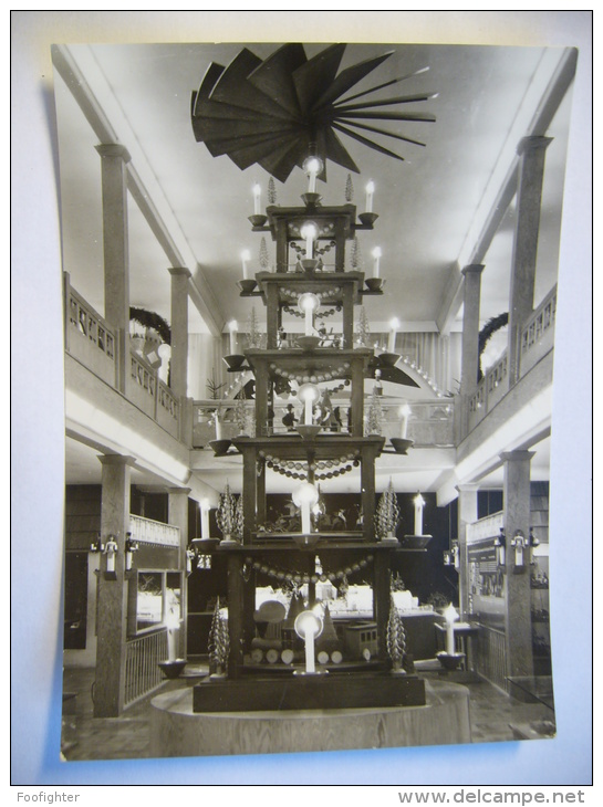 Germany: Spielzeugdorf SEIFFEN (Erzgeb.) - Große Pyramide Im Erzgeb. Spielzeugmuseum - 1970's Unused - Seiffen