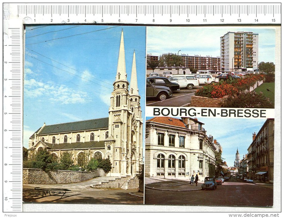 L436 -  BOURG EN BRESSE   -  Capitale Bressane -  3 Vues- Véhicules Anciens - Altri & Non Classificati