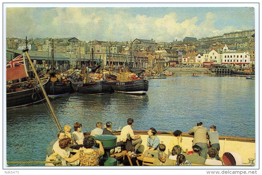 SCARBOROUGH : THE HARBOUR & FISHING FLEET / FISHING BOATS - Scarborough