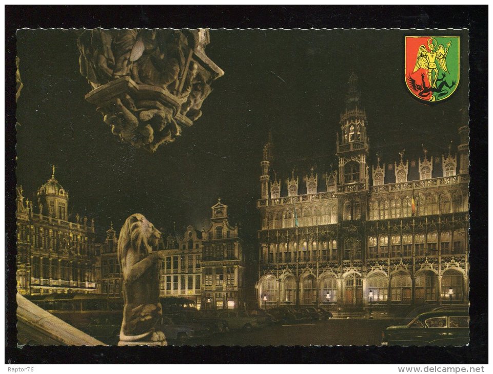 CPM Neuve Belgique BRUXELLES Un Coin De La Grand'Place La Nuit - Brussels By Night