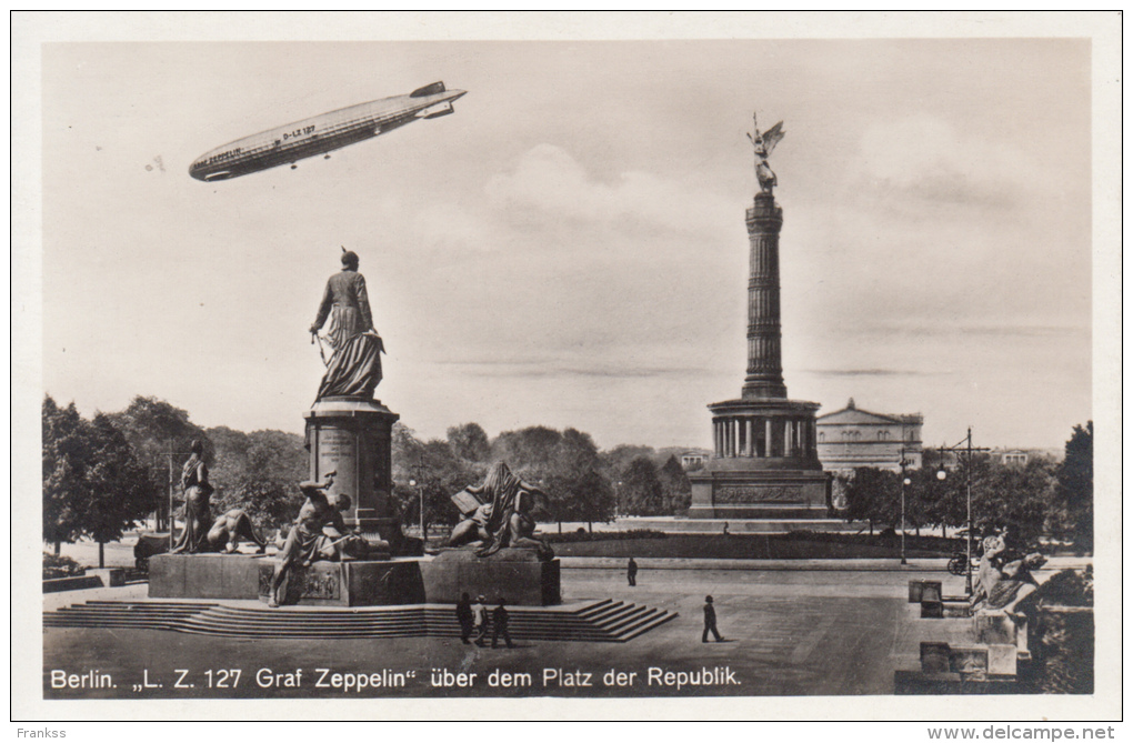 LZ  127 über Dem Platz Der Republik - Zeppeline