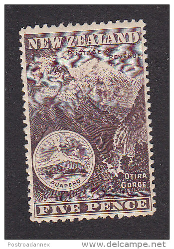 1cNew Zealand, Scott #77, Mint Hinged, Otira Gorge And Mt. Ruapehu, Issued 1898 - Unused Stamps