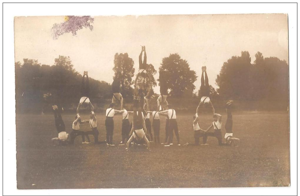 Carte Photo Liancourt  Festival De Liancourt 18 Aout 1913 Gymnastes Gymnastique    PRIX FIXE - Liancourt