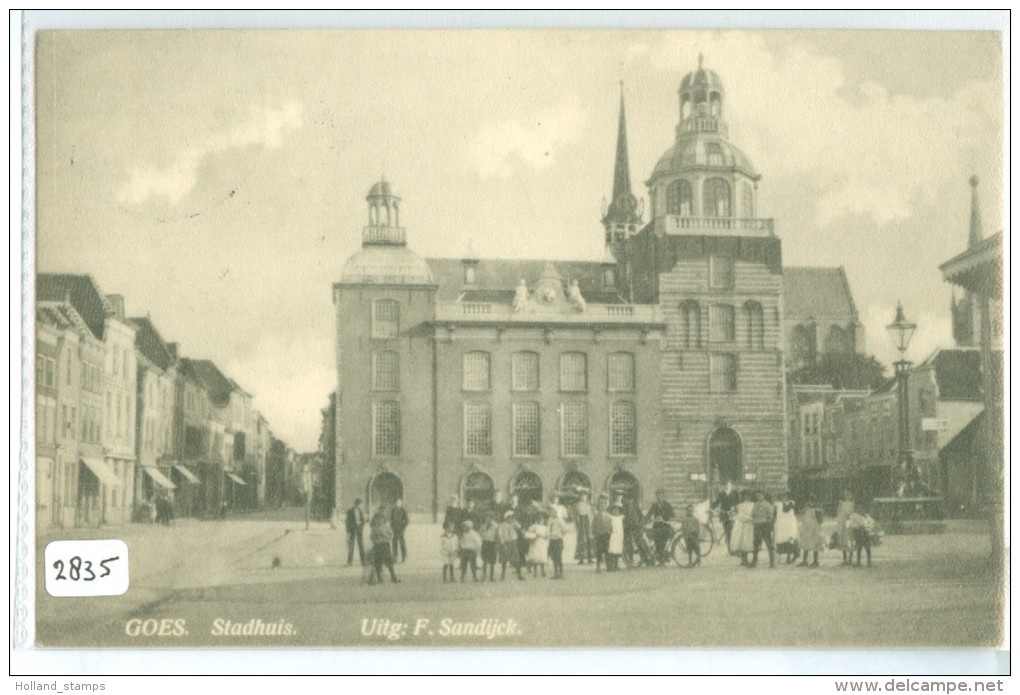 GOES * STADHUIS * ZEELAND *  CPA * GELOPEN IN 1909 VAN GOES NAAR ZIERIKZEE * NVPH 51 (2835) - Goes