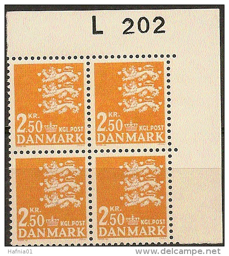 Czeslaw Slania. Denmark 1972. Coat Of Arms. Michel 526,  Plate-block MNH. - Unused Stamps
