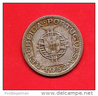 MOZAMBIQUE 1952 ,circulated Coin , 10 Escudos, 0.650 Silver, Km79, C1684 - Mozambique