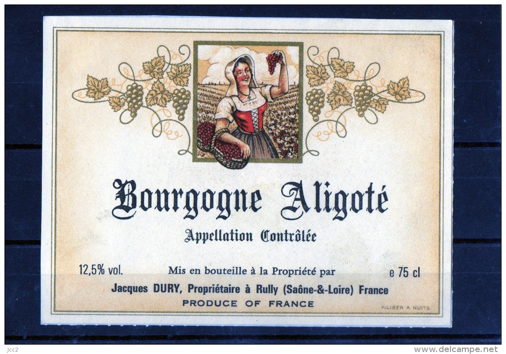 LES FEMMES ET LE VIN - (Etiquette Légèrement Collée Sur Feuille D´expo.) - Weibliche Schönheit, Jugendstil