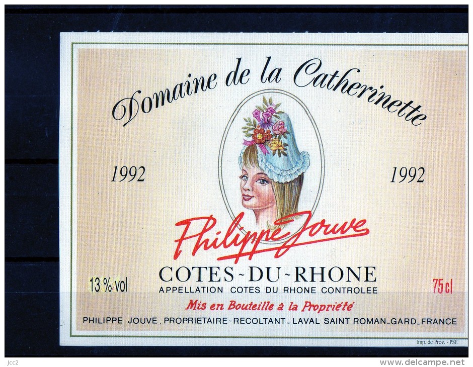 LES FEMMES ET LE VIN - (Etiquette Légèrement Collée Sur Feuille D´expo.) - Belleza Femenina En El Estilo 'Liberty'