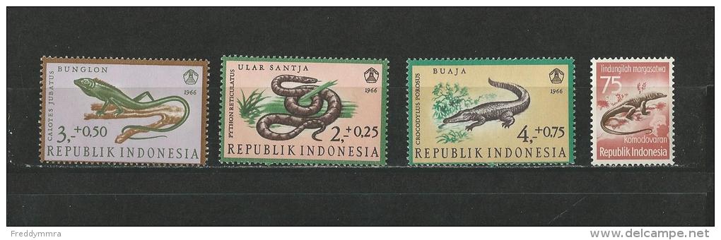 Indonésie: 187 + 494/ 496 **   Reptiles - Autres & Non Classés