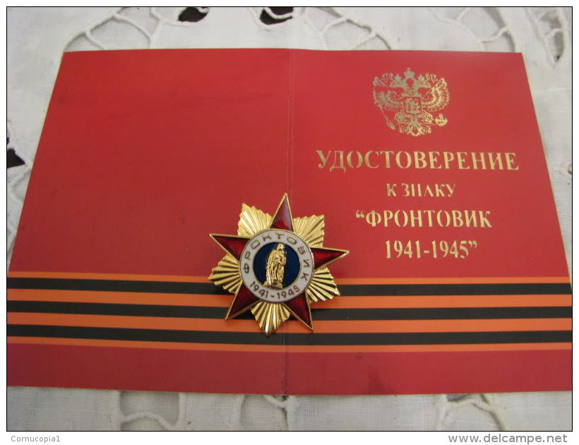 WWII VETERAN 1941-1945 Frontovik Russian Badge Order With Document - Russia