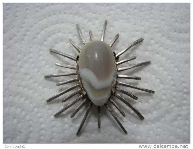 WONDERFUL ISRAEL SILVER GREY AGATE BROOCH CHRYSANTHEMUM - Spille