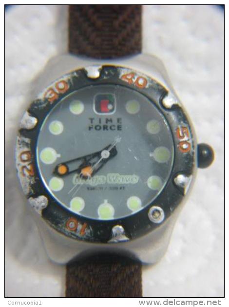 TIME FORCE MEGA WAVE 10ATM/330FT ITALIAN DESIGN WATCH - Antike Uhren