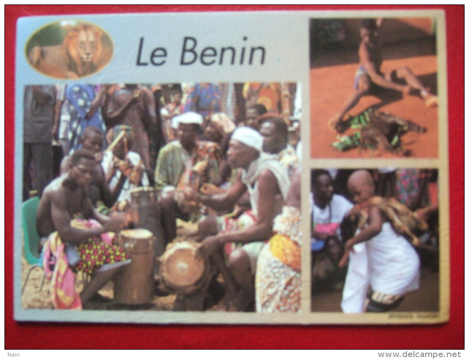 BENIN - LE BENIN - OUIDAH - HOMMAGE AUX VODOUNS - FETICHEURS ? - CERIMONIES DE PRISE DE MOUTONS - - Benin