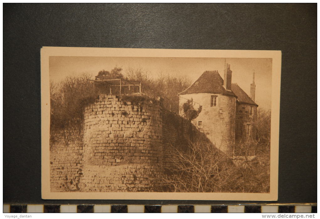 CP, 02, Chateau Thierry Remparts Et Porte Saint Jean  Edition Morelle Et Delaplace RARE - Chateau Thierry