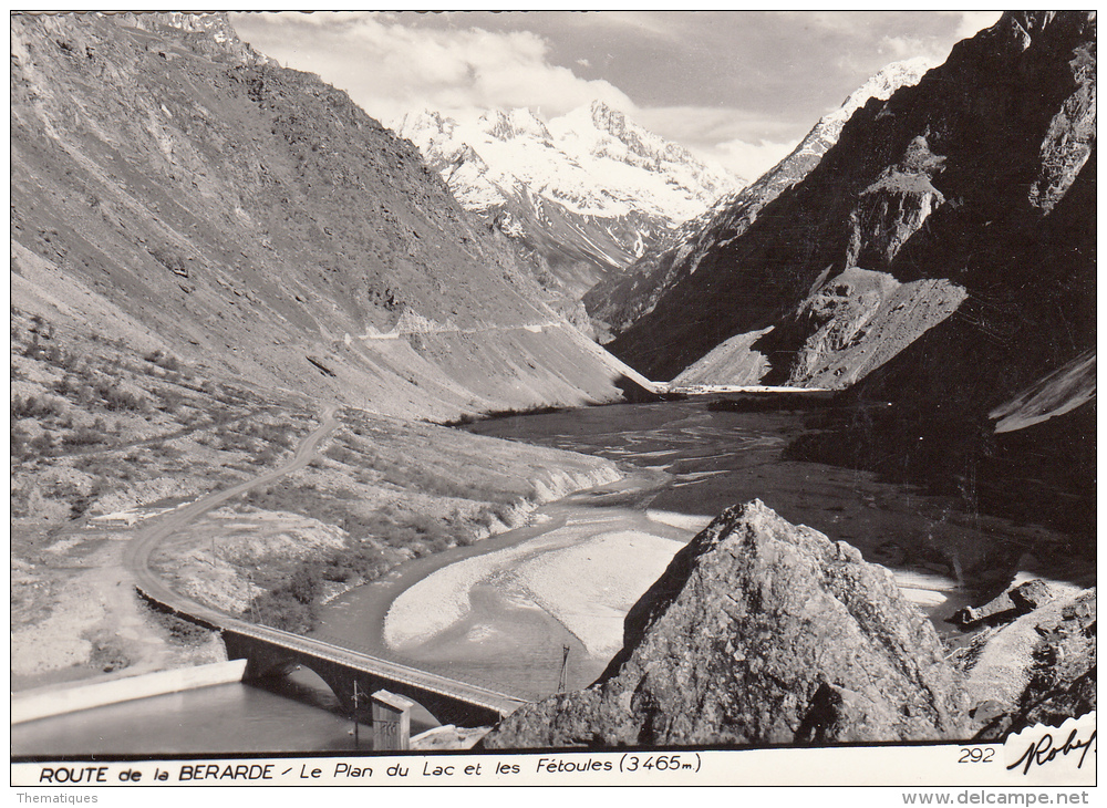 Thematiques 38 Isère Route De La Bérarde Le Plan Du Lac Et Les Fétoules Cp Dentelée Cliché Roby  Ecrite Timbrée 1964 - Vénosc