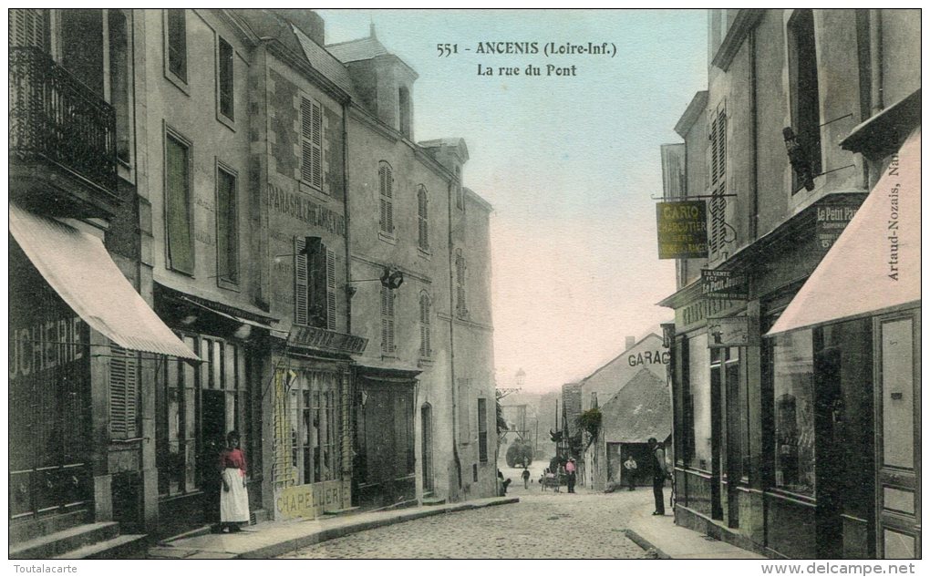 CPA 44 ANCENIS LA RUE DU PONT Colorisée - Ancenis