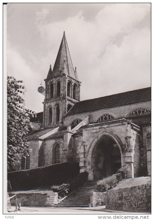 Jouy Le Moutier L'église - Jouy Le Moutier