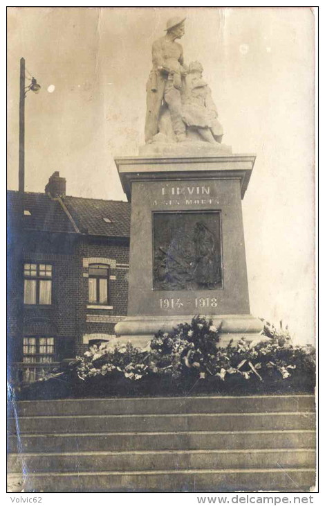 CPA Liévin Monument Aux Mort Guerre - Lievin