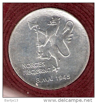 NOORWEGEN 200 KRONER 1980 35 Th. ANN. LIBERATION AG Unc SCARCE COIN - Norvège