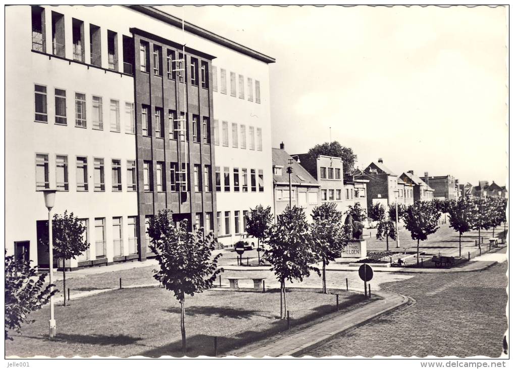 Herentals Molenvest Gebouw T.T.R. - Herentals