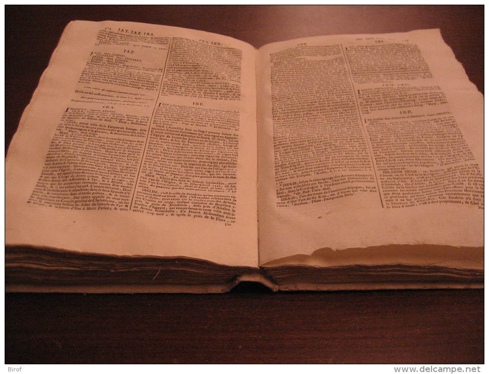 LIBRO  - DIZIONARIO - FRANCESCE - LE GRAND DICTIONNAIRE HISTORIQUE OU LE ME´LAMGE CUTIEUX DE L´HISTOIRE 1746 - Wörterbücher