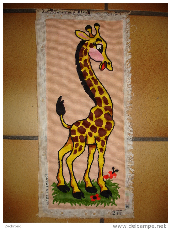 Ancien Canevas Fait Main Representant Une Girafe (13-4587) - Tapis & Tapisserie