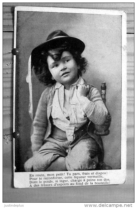 ENFANT A LA BOUTEILLE PUBLICITE LIQUEUR  EN ROUTE MON PETIT TU PARS FRAIS ET DISPOS - Collections, Lots & Séries