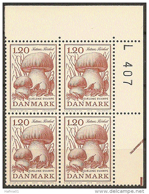 Denmark 1978. Mushrooms. Michel 674, Plate-block MNH. - Unused Stamps