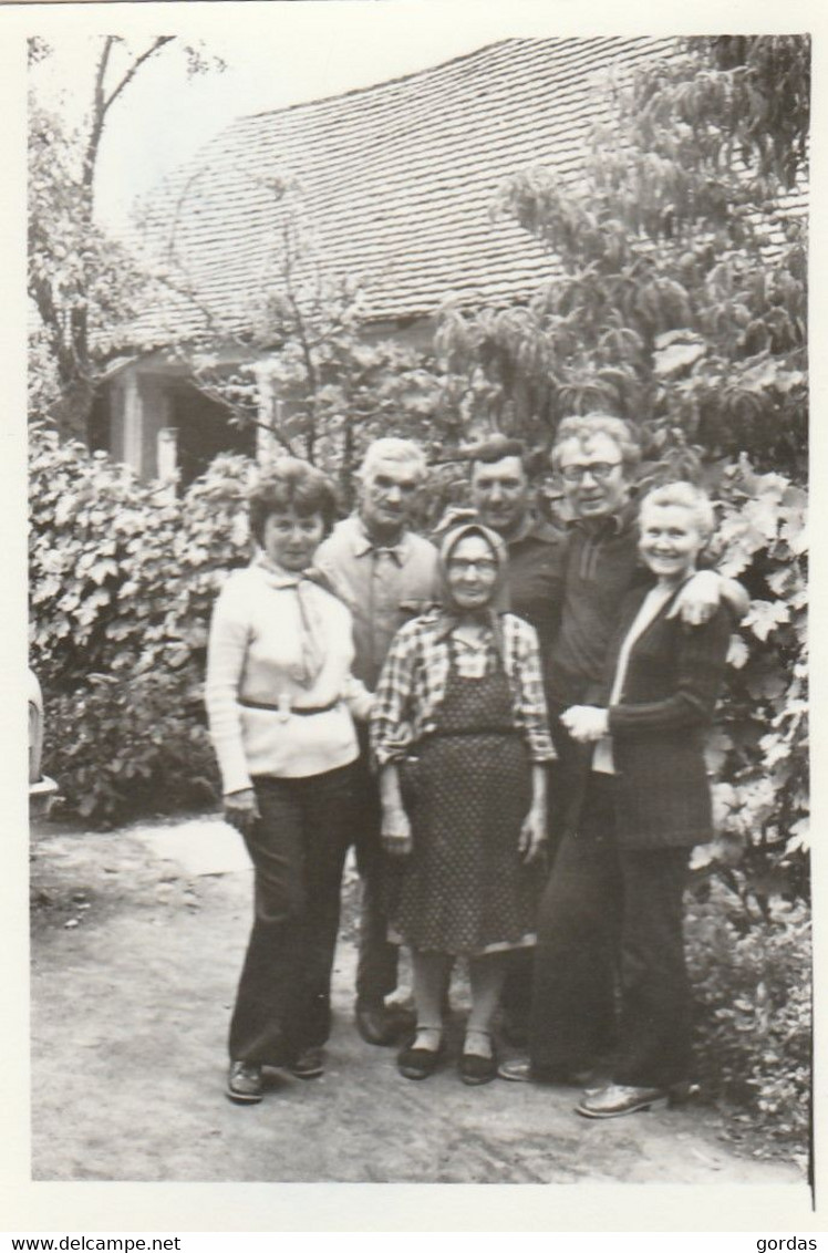 Moldova - Bessarabia - Basarabia - Family Photo - Foto 60x80mm - Moldavie