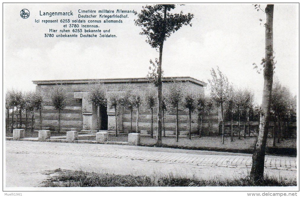 Nr. 301,  AK  Langenmarck, Deutscher Kriegerfriedhof, 1914-18 - Monumenti Ai Caduti