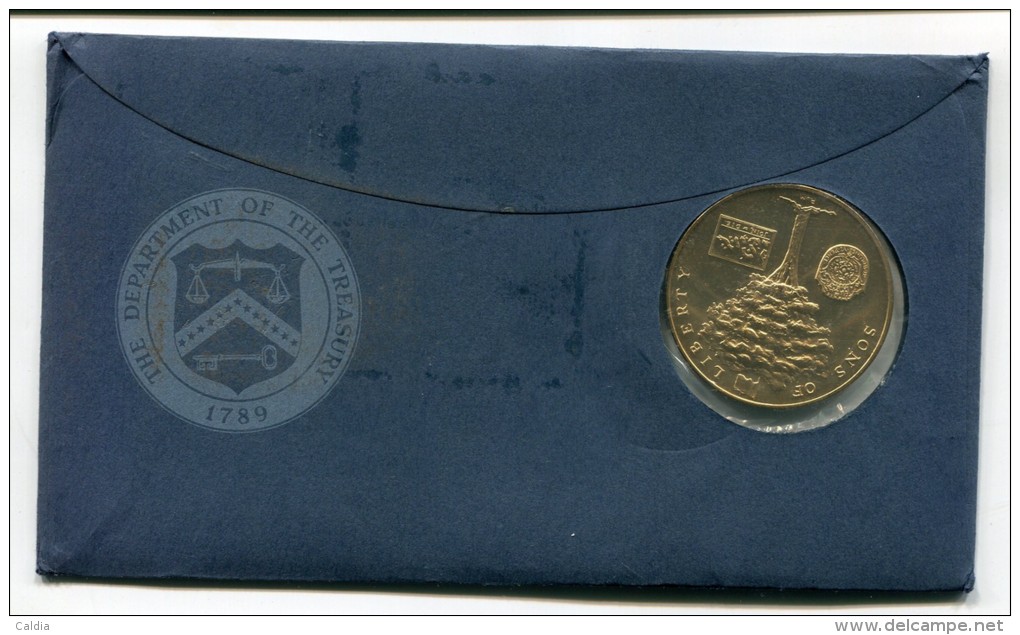 Etats - Unis USA " Bicentennial Commemorative Medal + Stamps "" 1776 - 1976 FDC / BU / UNC - Collezioni