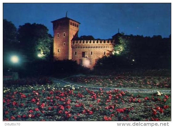 Torino - Di Notte - Castello Medioevale  - Parco Del Valentino - Formato Grande Non Viaggiata - S - Autres Monuments, édifices