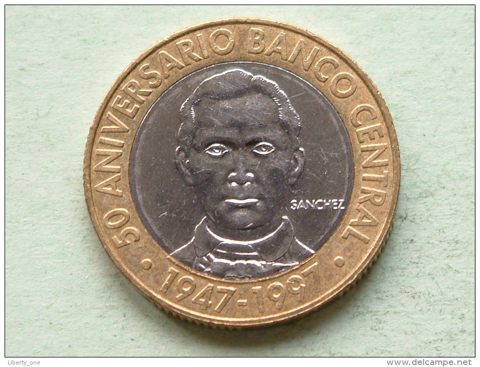 1997 - 5 Pesos / KM 88 ( Uncleaned Coin / For Grade, Please See Photo ) !! - Dominikanische Rep.