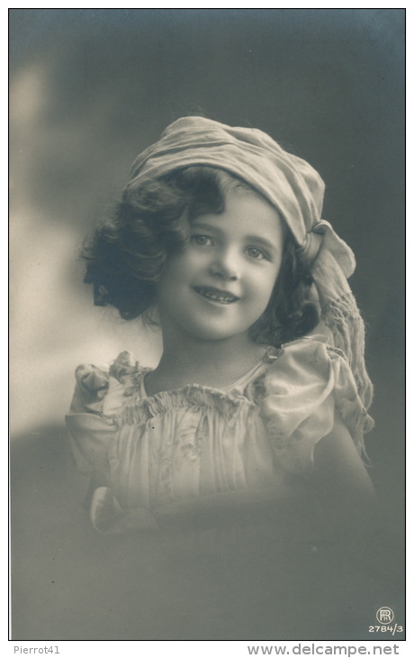 ENFANTS - LITTLE GIRL -  MAEDCHEN - Jolie Carte Fantaisie Portrait Fillette Romantique - Portraits