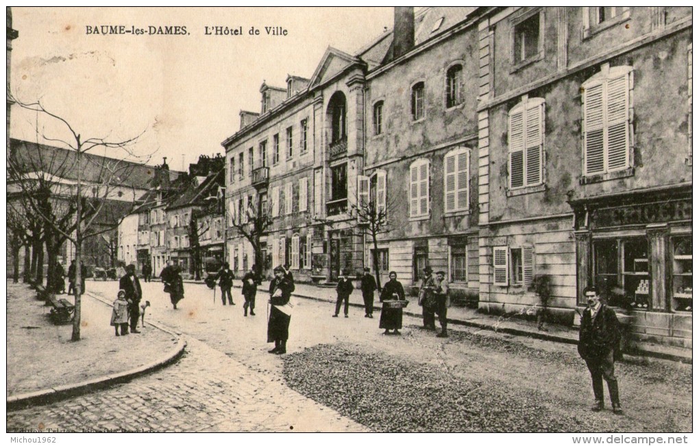 BAUME-les Dames L’hôtel De Ville - Beaune