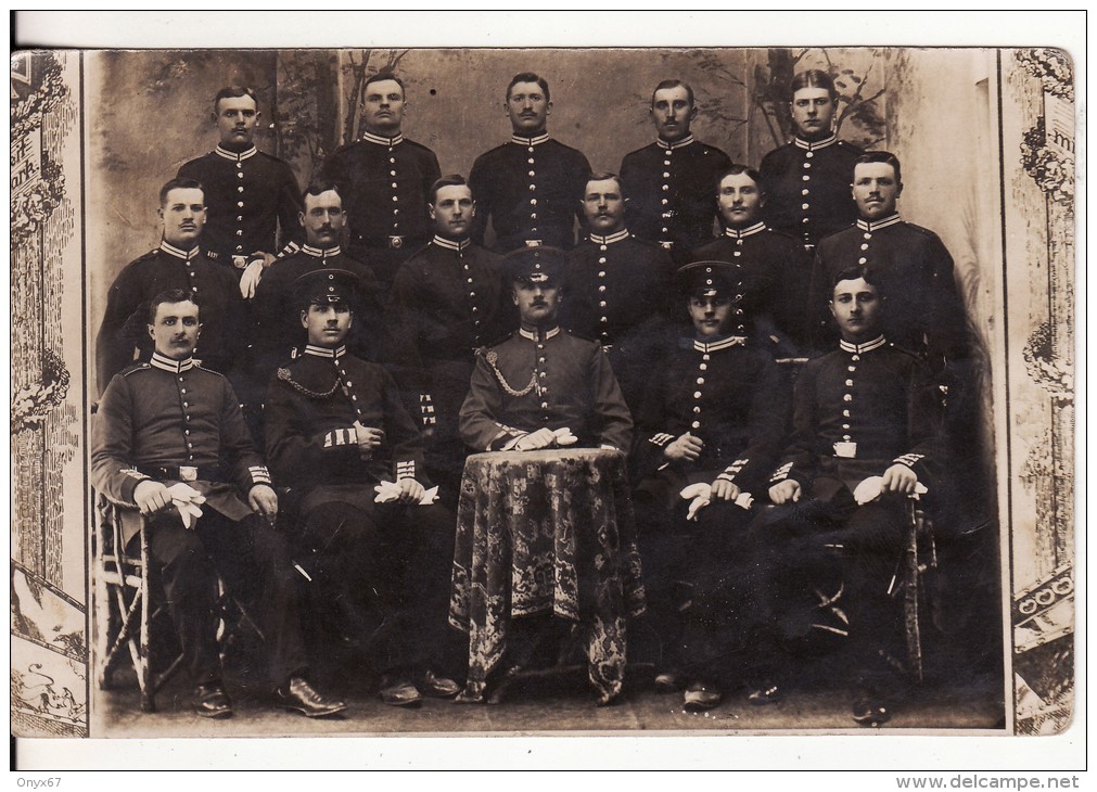 Carte Postale Photo Militaire Allemand BERLIN-CHLOTTENBURG (allemagne) Groupe Officiers  1918 - Charlottenburg