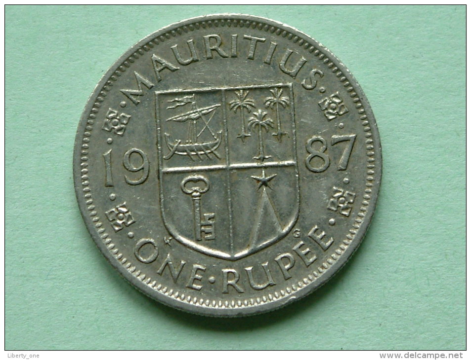 1987 - ONE RUPEE - KM 55 ( Uncleaned Coin / For Grade, Please See Photo ) !! - Maurice