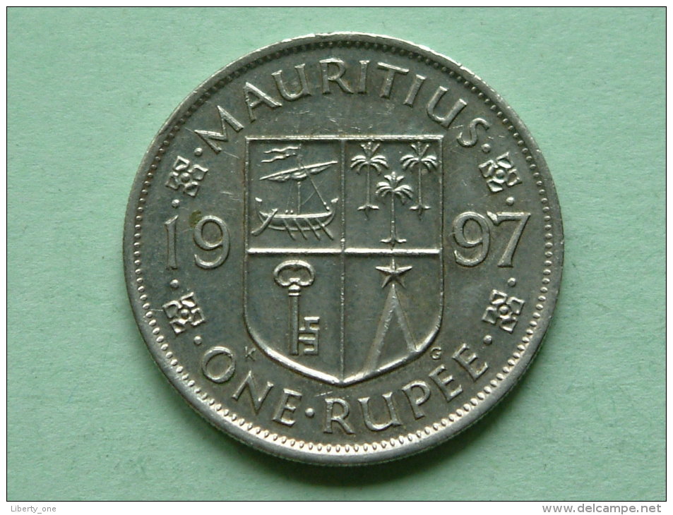 1997 - ONE RUPEE - KM 55 ( Uncleaned Coin / For Grade, Please See Photo ) !! - Maurice