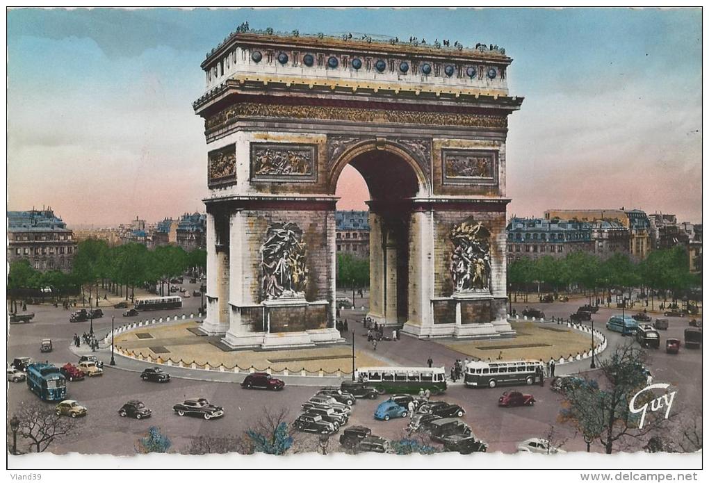 Paris - Place Et Arc De Triomphe De L'Etoile  -  Voitures, Autobus - Arc De Triomphe