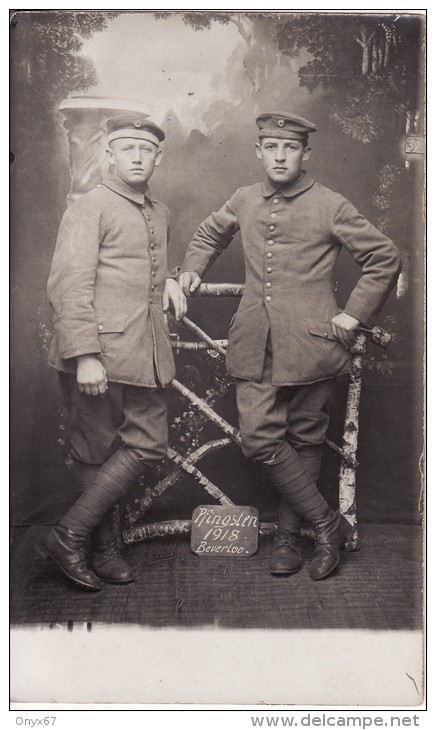 Carte Postale Photo Militaire Allemand Camp De BEVERLOO-BOURG-LEOPOLD (Belgique) Soldat En Uniforme 1918 - - Uniforms