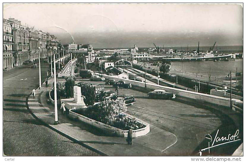 ALGER - Le Boulevard Carnot Et Le Monument Aux Morts Aux Marins - Alger