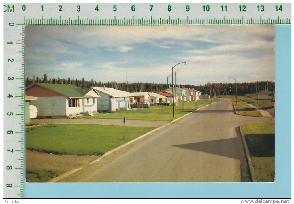 Thompson Manitoba Canada ( Juniper Drive ) Cpm Post Card Carte Postale 2 Scans - Thompson