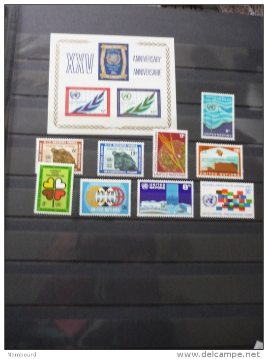 Classeur de timbres Neufs Nations Unies Ney York Genève Vienne