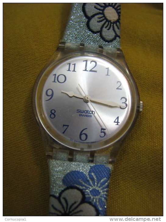 2002 Swatch Floral Band Watch - Montres Anciennes