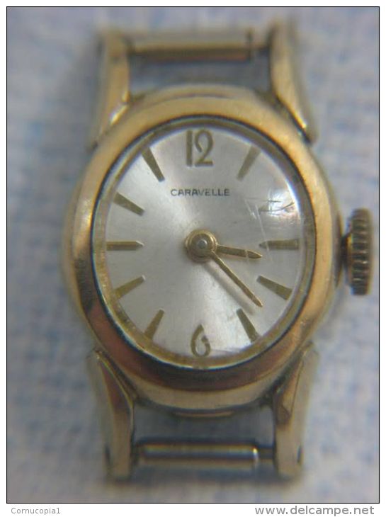 Vintage Caravelle Mechanical Gold Plated Swiss Watch - Montres Anciennes