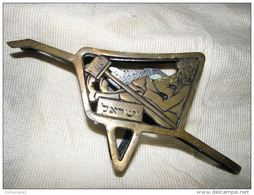 YARD KEEPER´S CART ~ BRASS NAPKIN HOLDER ISRAEL 1960´ - Bronzen