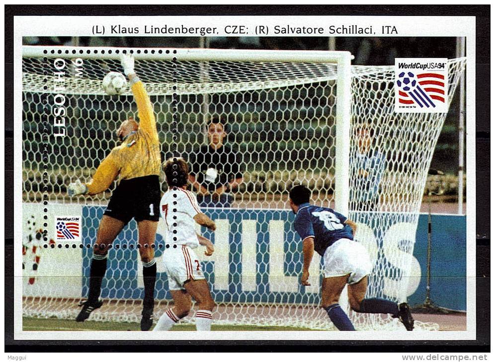 LESOTHO    BF  113 * * (cote 8.50e)   Cup 1994  Football Soccer Fussball - 1994 – Stati Uniti