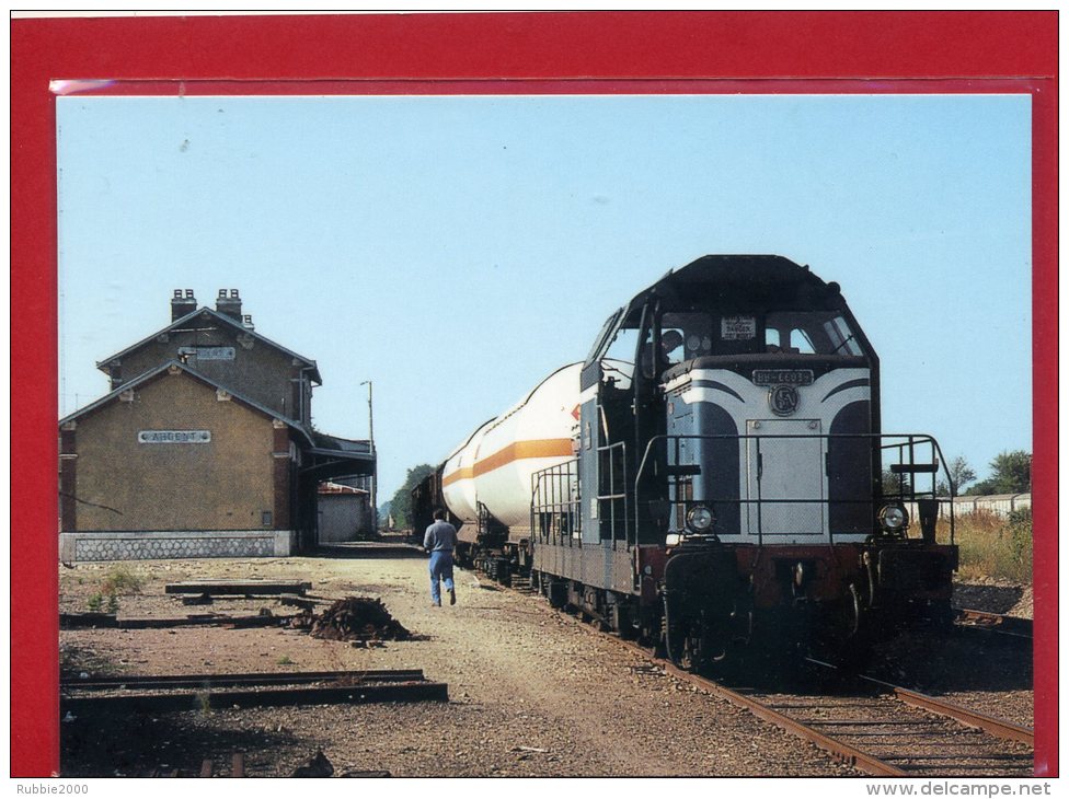 ARGENT SUR SAULDRE 1986 LA GARE LIGNE BEAUNE BOURGES BB 66039 ET CITERNES GAZ CARTE EN TRES BON ETAT - Argent-sur-Sauldre